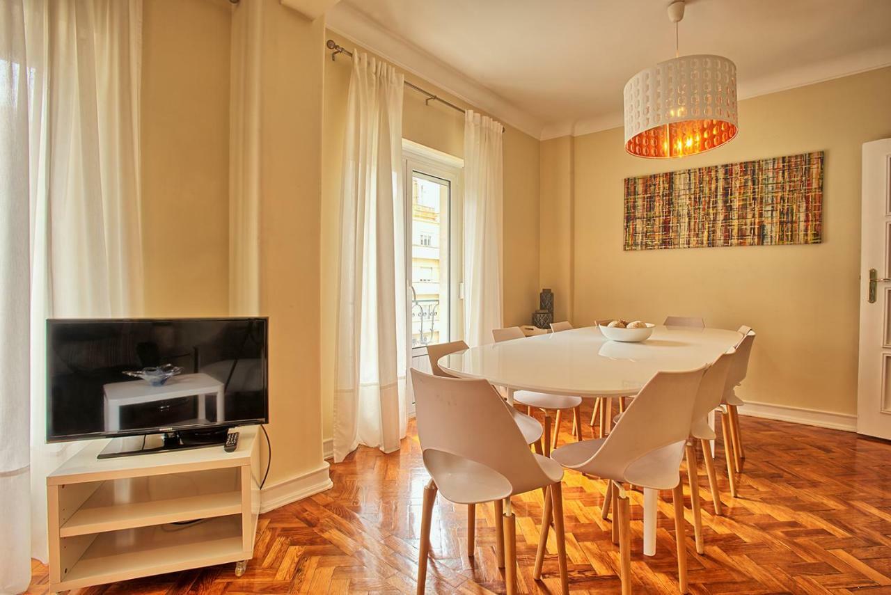 Almirante 3-Four Bedrooms ลิสบอน ภายนอก รูปภาพ